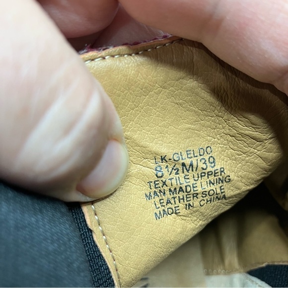 Lucky Brand Gleldo maroon corduroy ankle boots size 8.5 - Picture 6 of 9